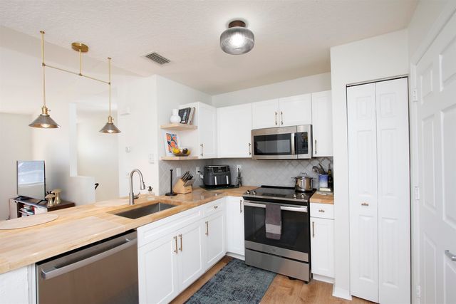 20208 Harbour Vista Cir, St Augustine, FL 32080