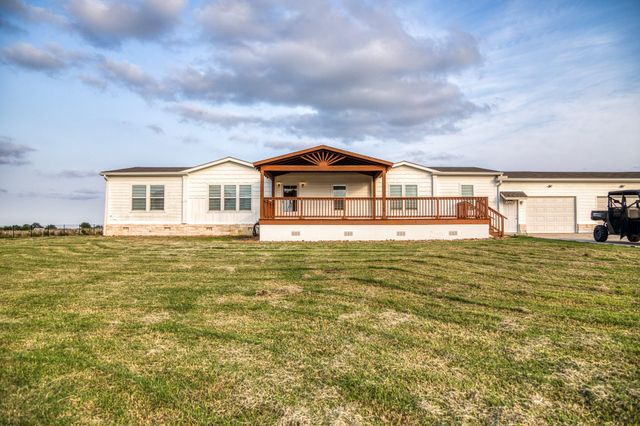 3575 County Road 271, Moulton, TX 77975