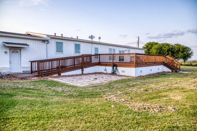 3575 County Road 271, Moulton, TX 77975