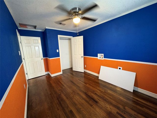 406 N Fig Street, Sweeny, TX 77480
