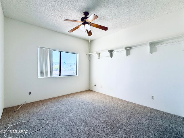 7664 E 22nd St Apt 20, Tucson, AZ 85710