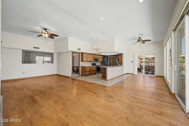 9952 W WILLOW Point, Sun City, AZ 85351