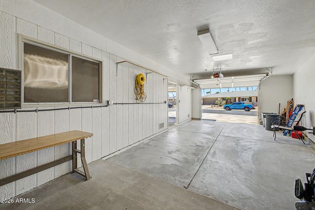 9952 W WILLOW Point, Sun City, AZ 85351