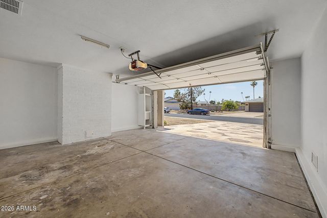 9952 W WILLOW Point, Sun City, AZ 85351