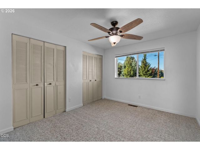 3890 Nw 25TH St, Redmond, OR 97756
