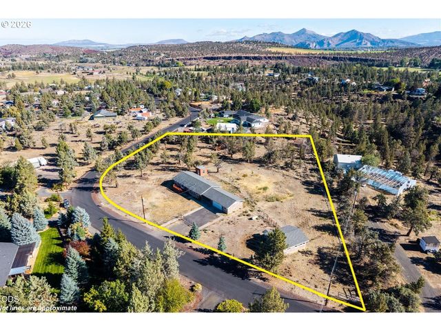 3890 Nw 25TH St, Redmond, OR 97756
