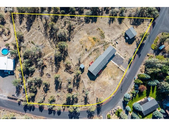 3890 Nw 25TH St, Redmond, OR 97756