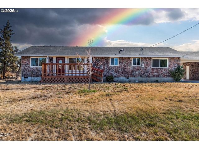 3890 Nw 25TH St, Redmond, OR 97756