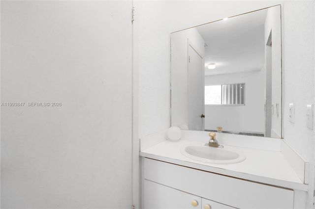 1079 SE 12th Ter, Homestead, FL 33035