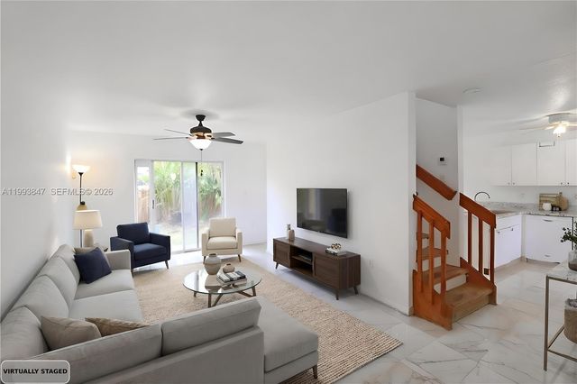 1079 SE 12th Ter, Homestead, FL 33035