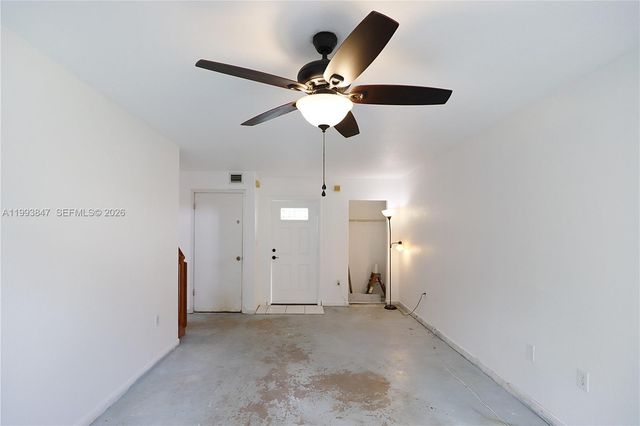 1079 SE 12th Ter, Homestead, FL 33035