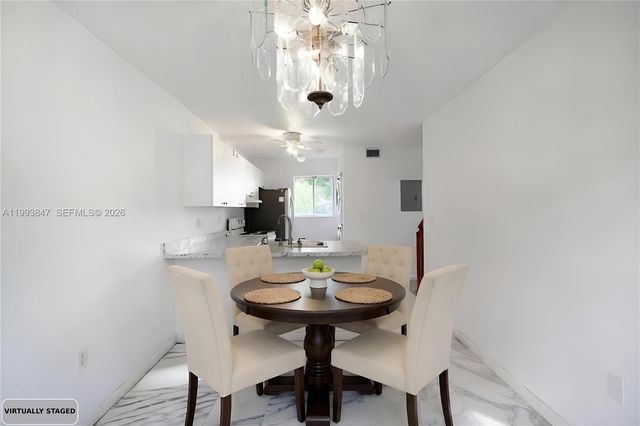 1079 SE 12th Ter, Homestead, FL 33035