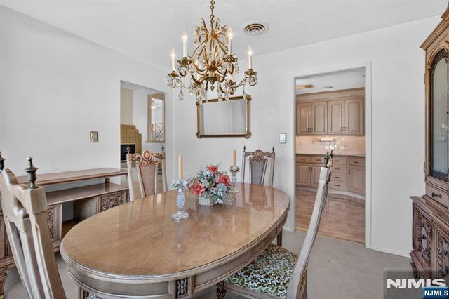38 Nomahegan Court, Cranford, NJ 07016