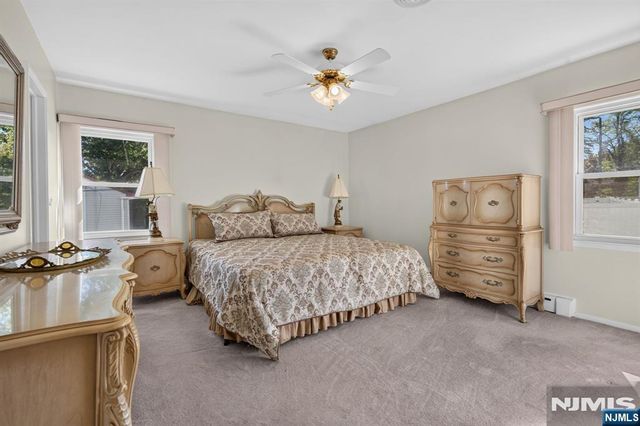 38 Nomahegan Court, Cranford, NJ 07016
