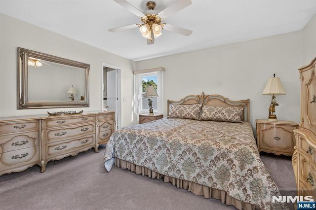 38 Nomahegan Court, Cranford, NJ 07016