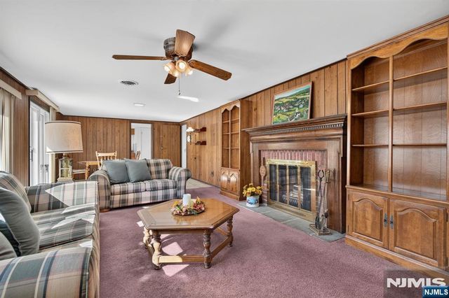 38 Nomahegan Court, Cranford, NJ 07016