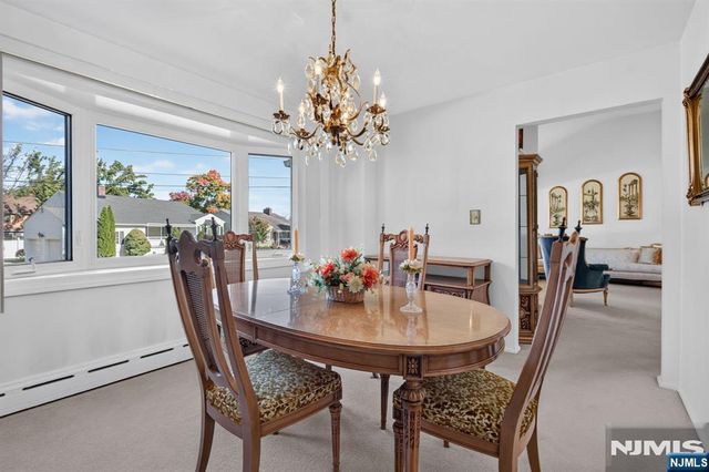 38 Nomahegan Court, Cranford, NJ 07016