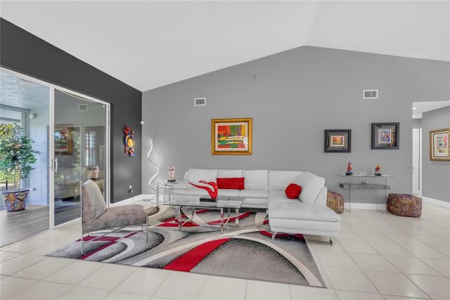 7685 Springwater Place 201, Boynton Beach, FL 33437