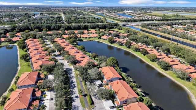 7685 Springwater Place 201, Boynton Beach, FL 33437