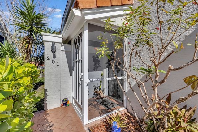 7685 Springwater Place 201, Boynton Beach, FL 33437