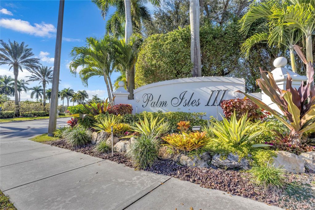 7685 Springwater Place 201, Boynton Beach, FL 33437