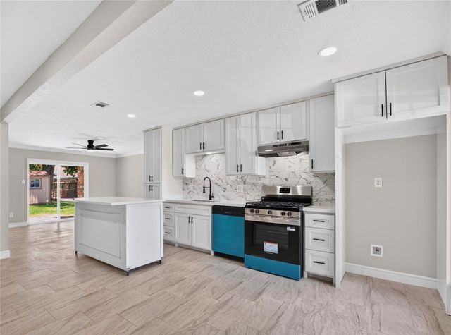 2026 Bunzel Street, Houston, TX 77088