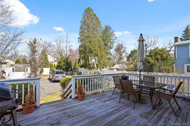 102 Clinton Street, White Plains, NY 10603