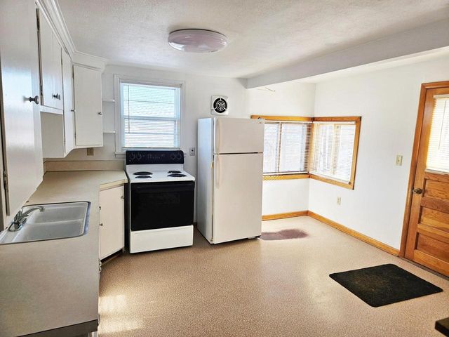 308 Academy Street, Elroy, WI 53929