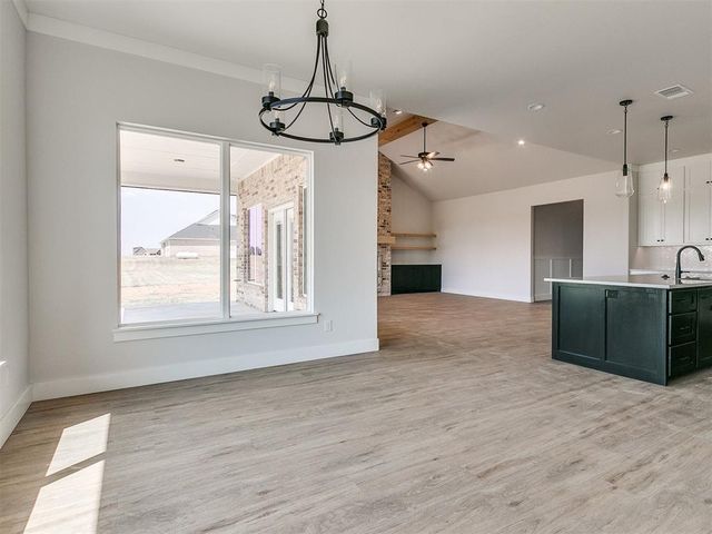 4253 Hawthorne Street, Piedmont, OK 73078