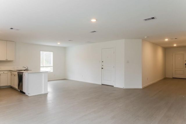 2084 Cedar Way Drive, Conroe, TX 77301