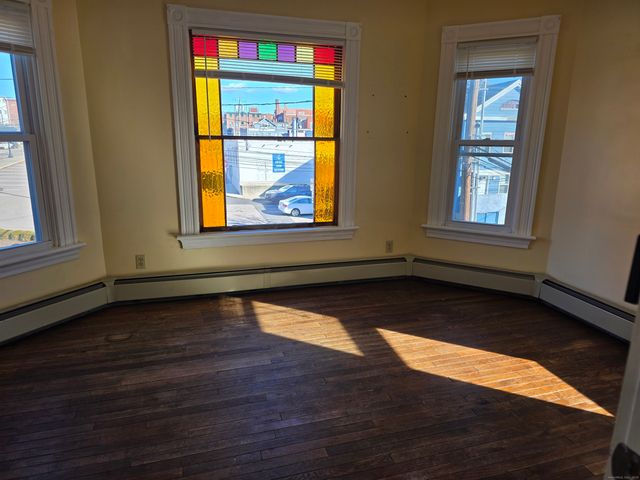 16 Tilley Street 2, New London, CT 06320