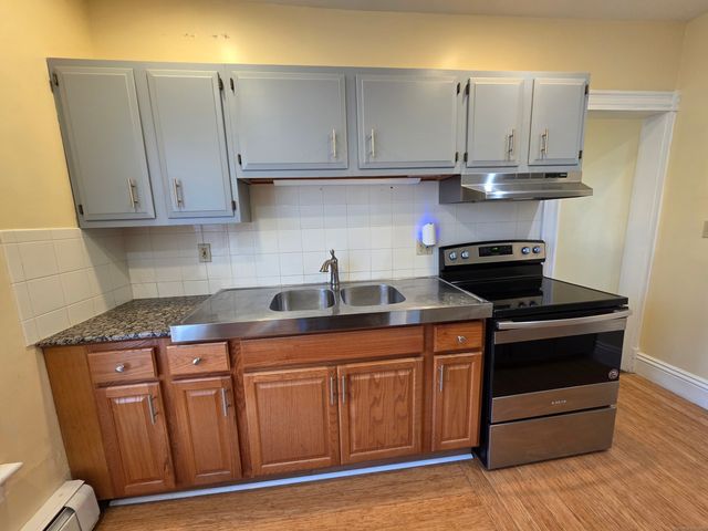 16 Tilley Street 2, New London, CT 06320