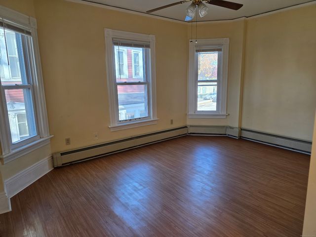 16 Tilley Street 2, New London, CT 06320