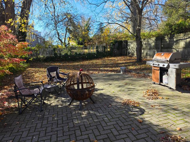 16 Tilley Street 2, New London, CT 06320