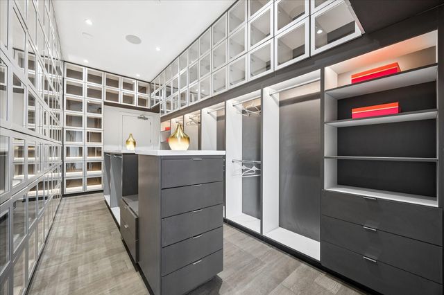 1211 Caroline Street 1901, Houston, TX 77002