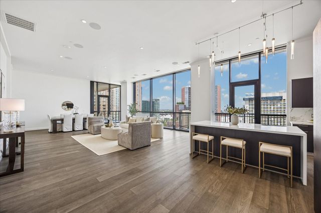 1211 Caroline Street 1901, Houston, TX 77002