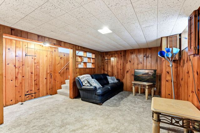 6921 16th Avenue S, Richfield, MN 55423