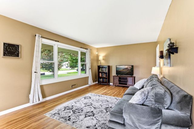 6921 16th Avenue S, Richfield, MN 55423