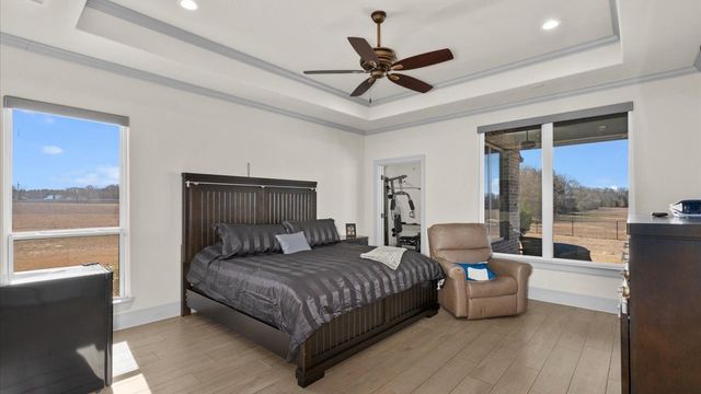 15631 Stallion Lake Boulevard, Lindale, TX 75771