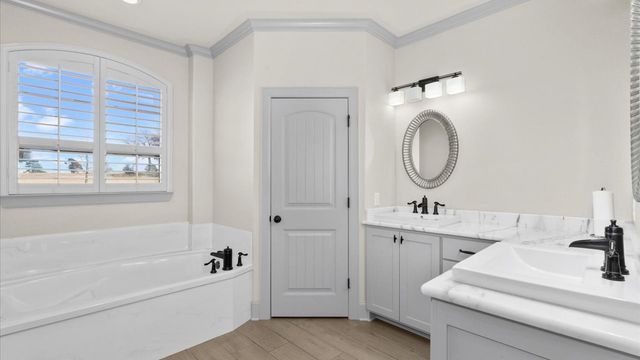 15631 Stallion Lake Boulevard, Lindale, TX 75771