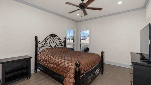 15631 Stallion Lake Boulevard, Lindale, TX 75771