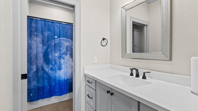 15631 Stallion Lake Boulevard, Lindale, TX 75771