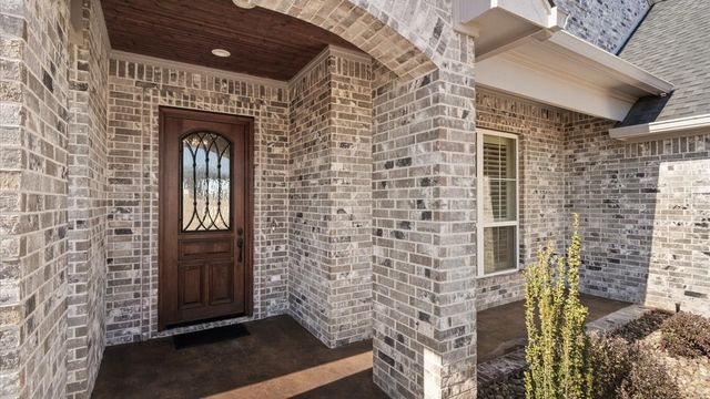 15631 Stallion Lake Boulevard, Lindale, TX 75771