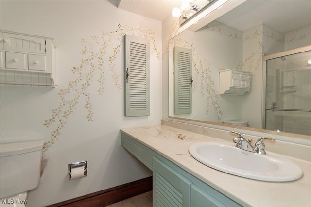 7925 Skylineview Drive, Concord, OH 44060