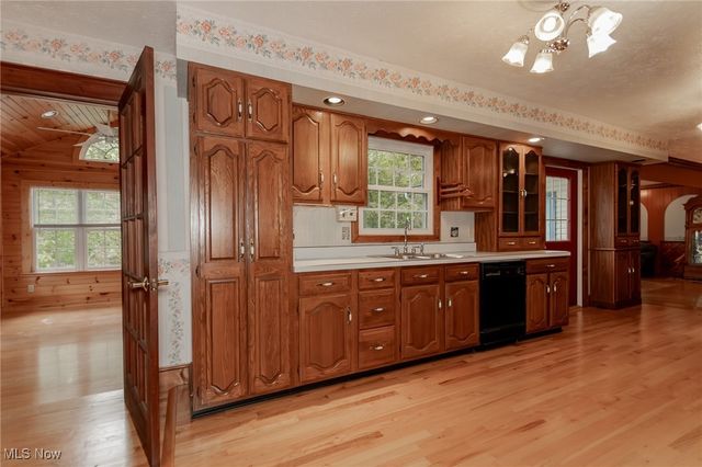 7925 Skylineview Drive, Concord, OH 44060