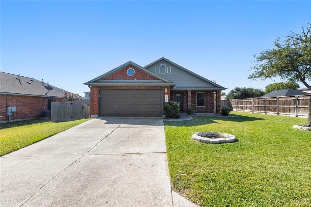 202 Ashbury DR, Leander, TX 78641
