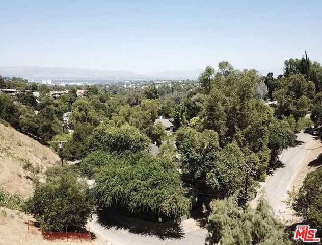 4601 Ensenada Drive, Woodland Hills (los Angeles), CA 91364