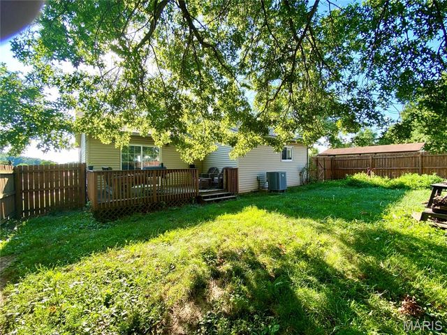 1129 Albers, Bethalto, IL 62010