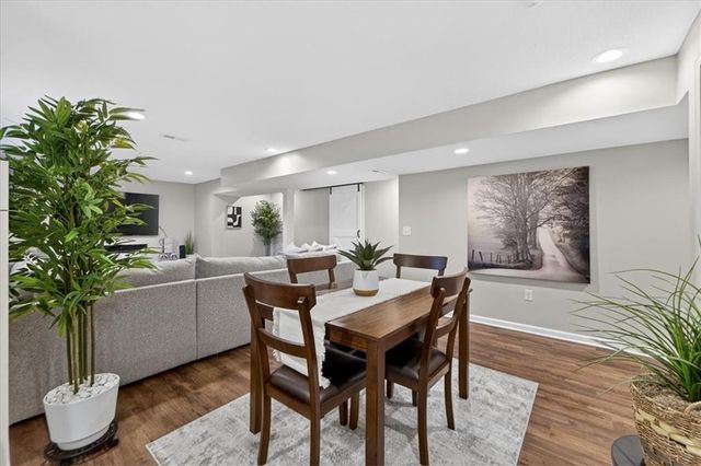 2320 SW Deer Run Road, Lee's Summit, MO 64082