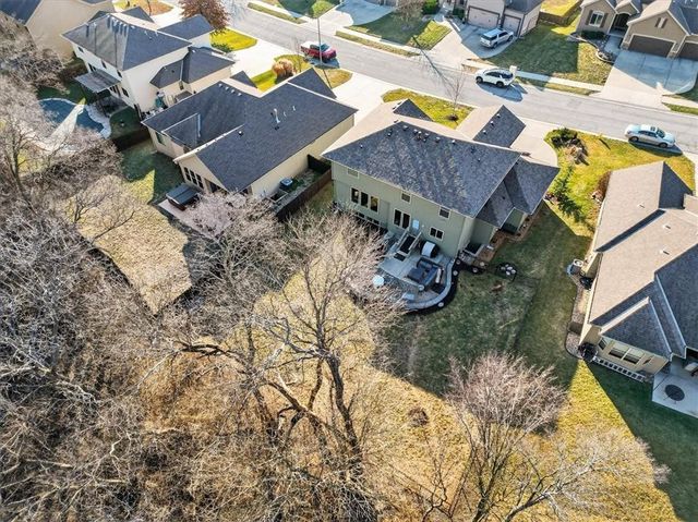 2320 SW Deer Run Road, Lee's Summit, MO 64082